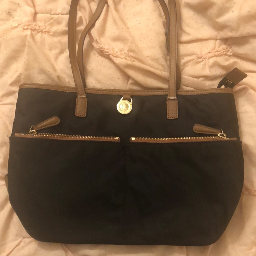 Michael Kors Black Handbag!